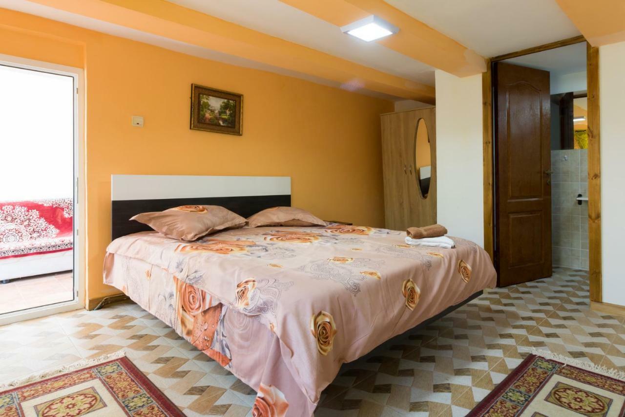 Casa De Vacanta Marya Baia de Fier Esterno foto
